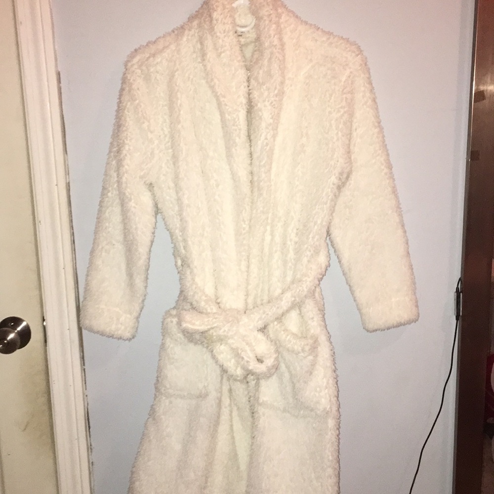 A white barley used robe